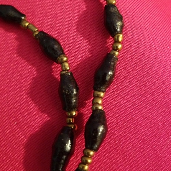 Fair Trade necklace from Uganda - Picture 2 of 2